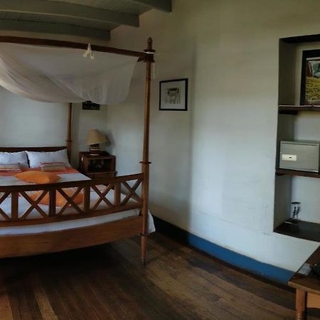 Hotel Le Trianon Antsirabe Bagian luar foto