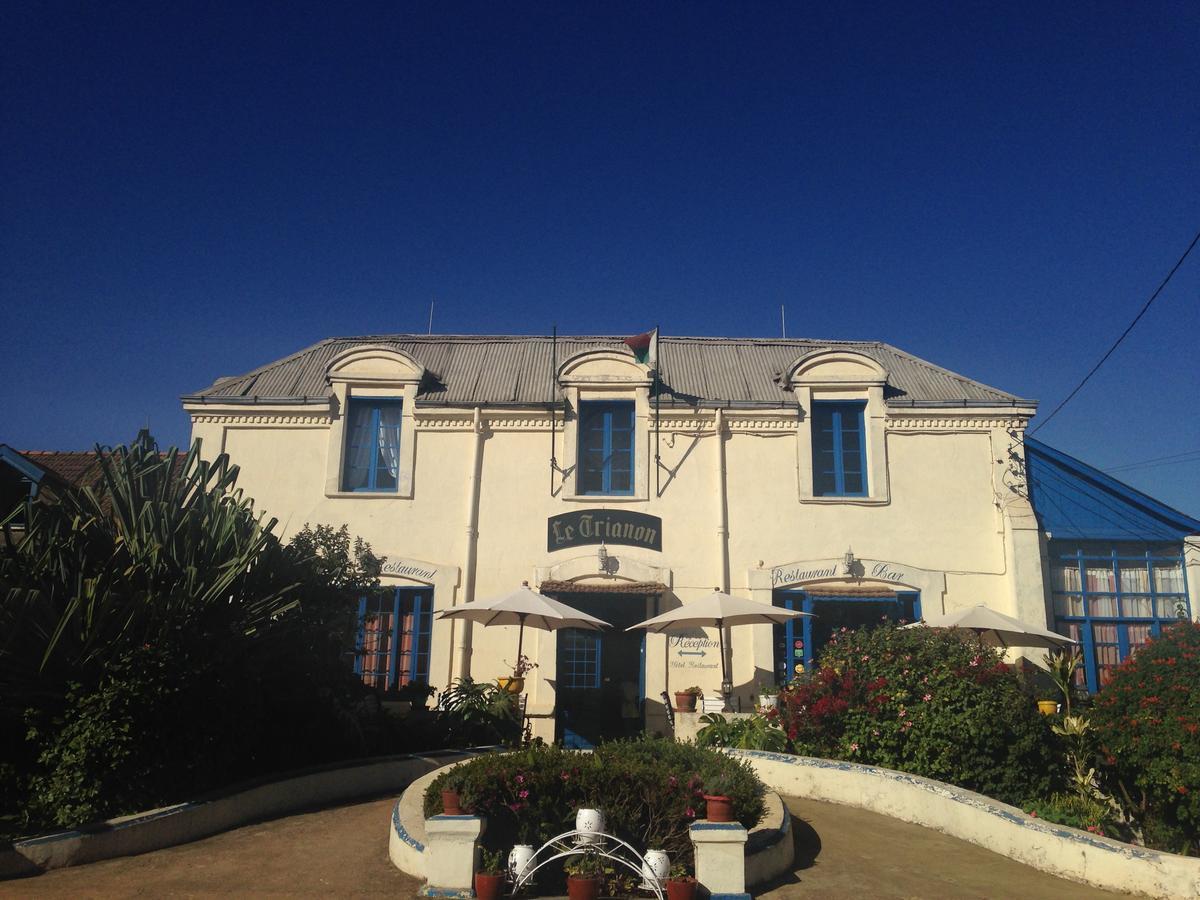 Hotel Le Trianon Antsirabe Bagian luar foto