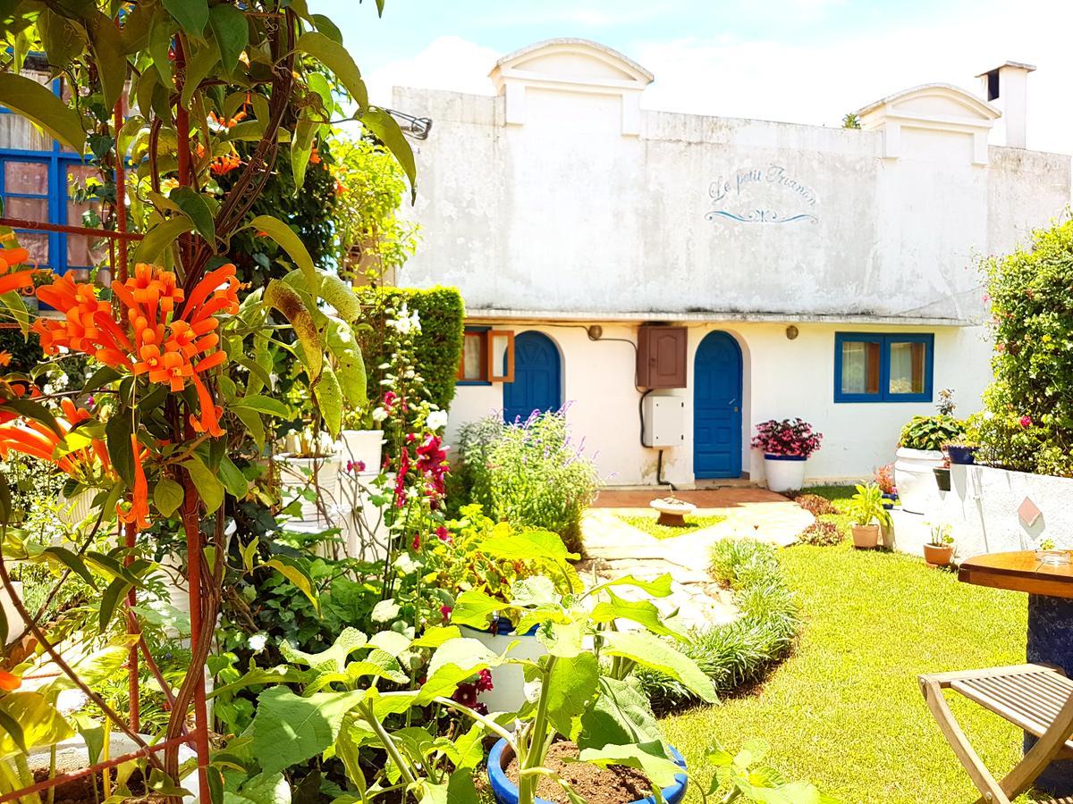 Hotel Le Trianon Antsirabe Bagian luar foto