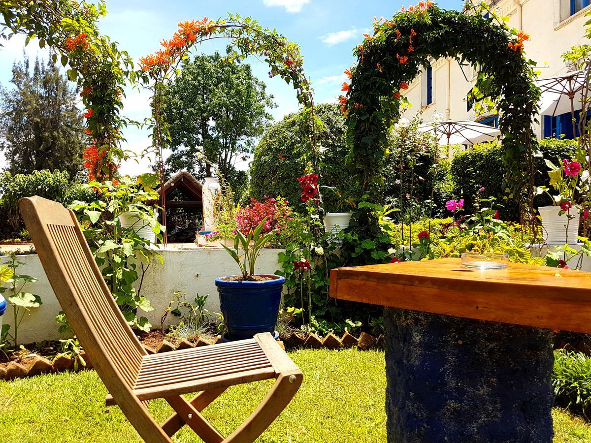 Hotel Le Trianon Antsirabe Bagian luar foto