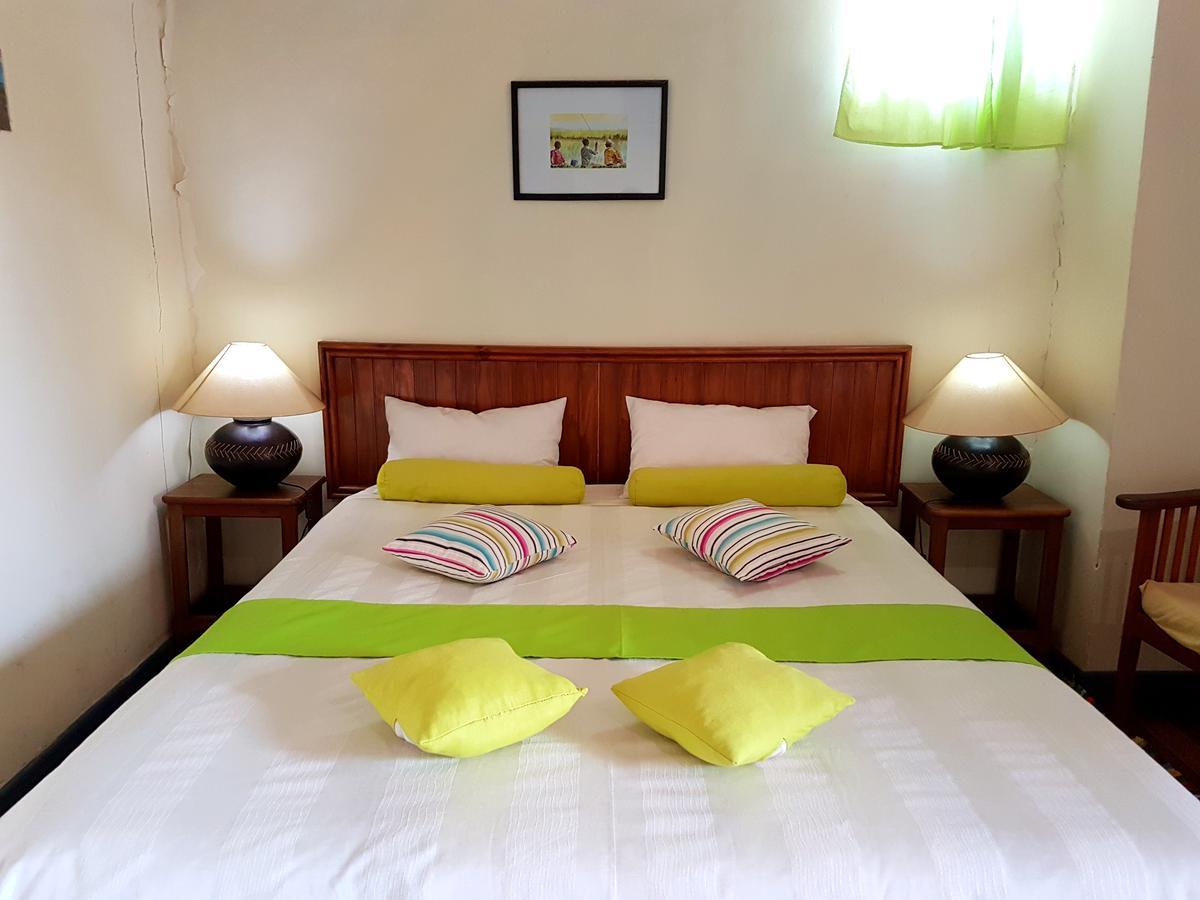 Hotel Le Trianon Antsirabe Bagian luar foto