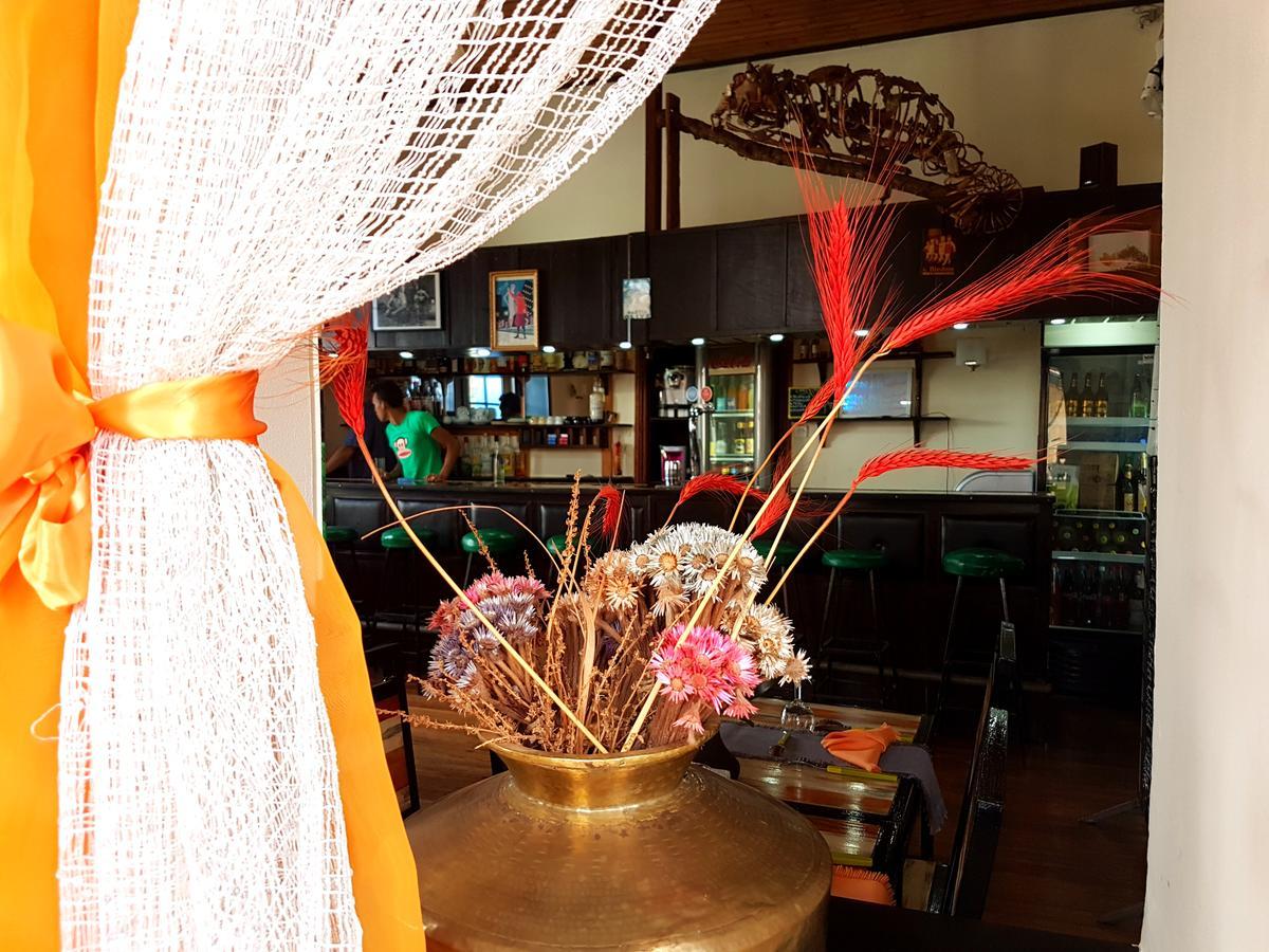 Hotel Le Trianon Antsirabe Bagian luar foto