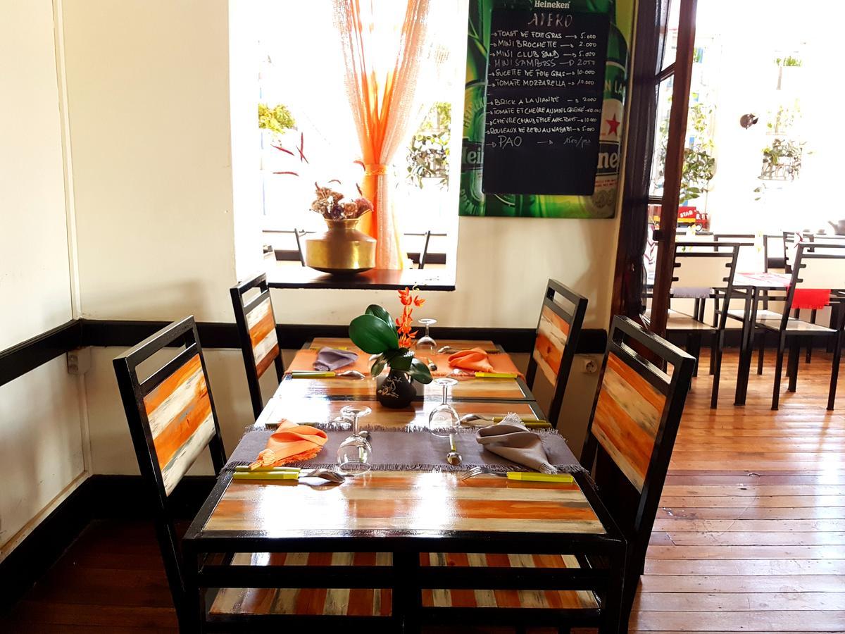 Hotel Le Trianon Antsirabe Bagian luar foto