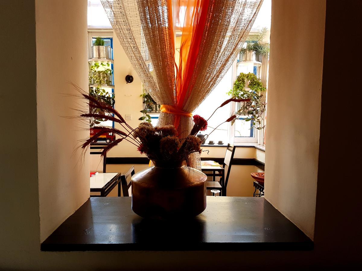 Hotel Le Trianon Antsirabe Bagian luar foto