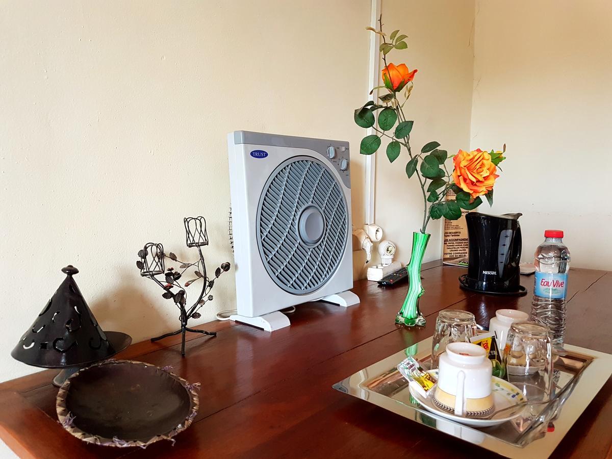 Hotel Le Trianon Antsirabe Bagian luar foto