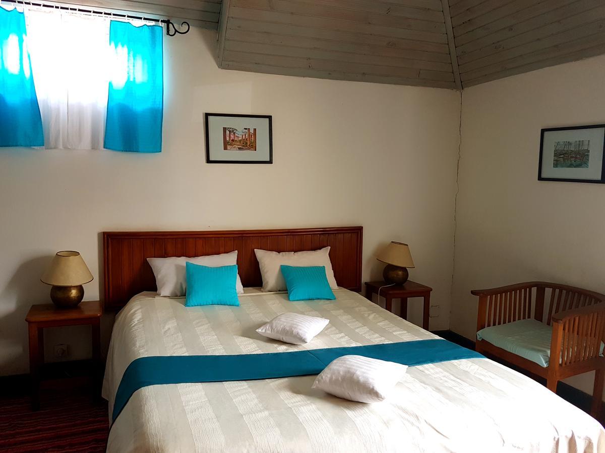 Hotel Le Trianon Antsirabe Bagian luar foto